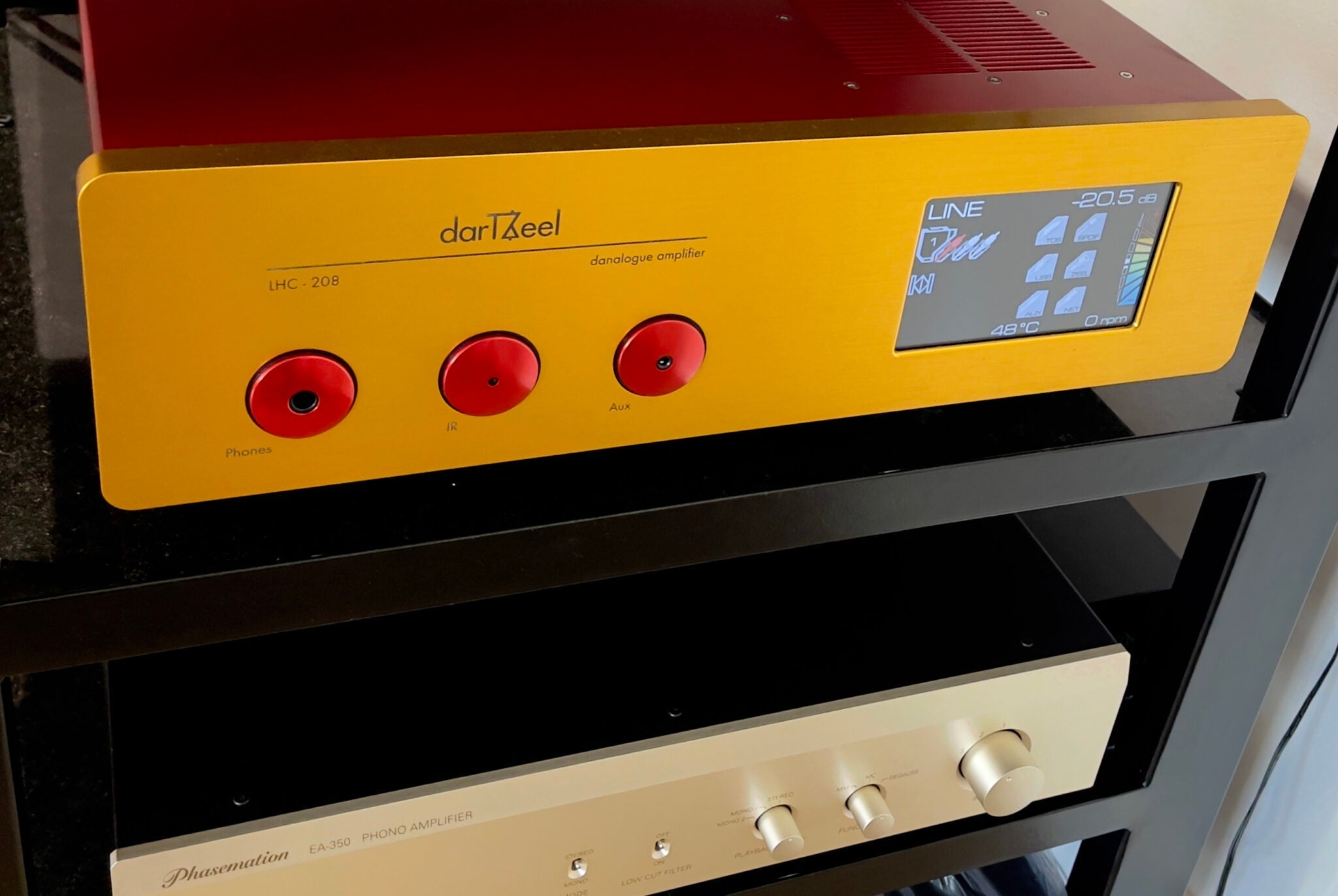 Une Koetsu Urushi Blue cassée, une Phasemation PP-200 pour la remplacer le temps de la réparation et... l'essai d'un darTZeel LHC-208