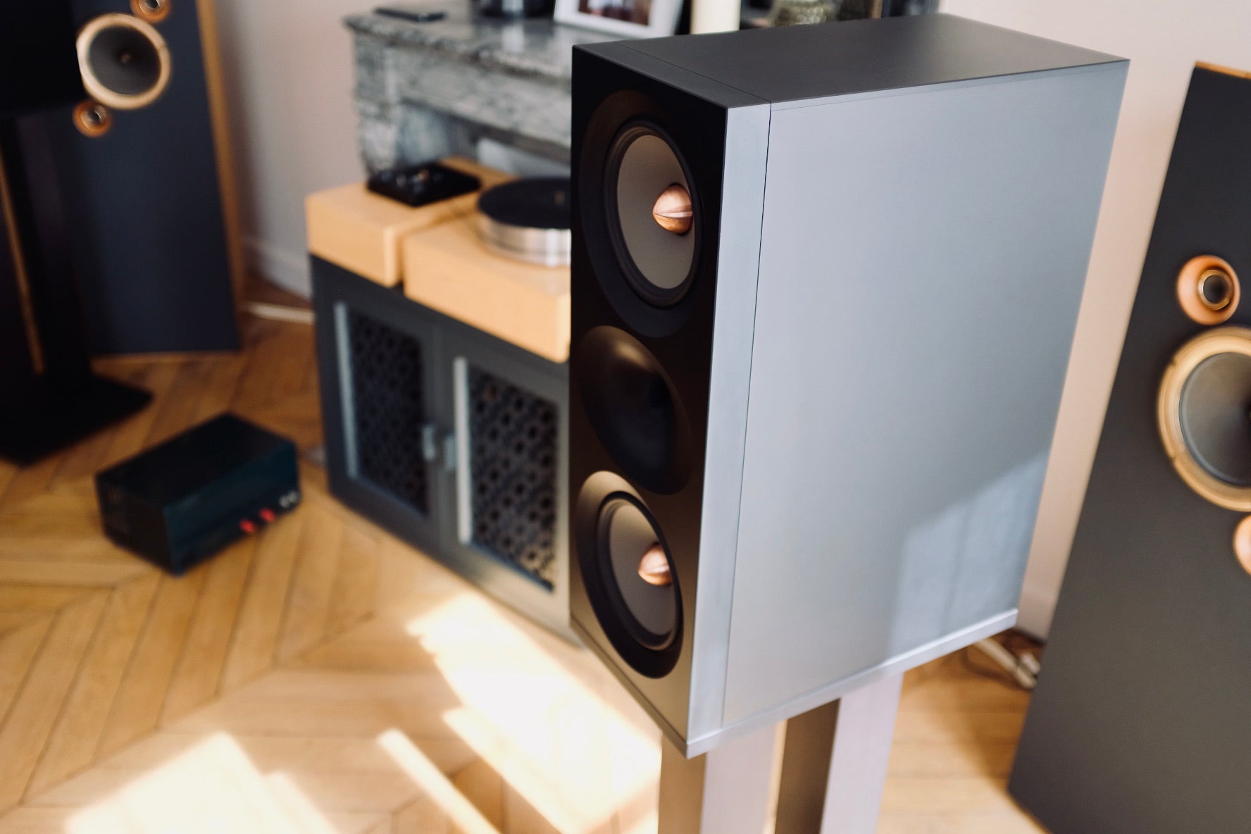 Chez Gwenael et Isabelle ? Thrax Lyra SE et la toute nouvelle cellule Sculpture A - A .4 Ebène...