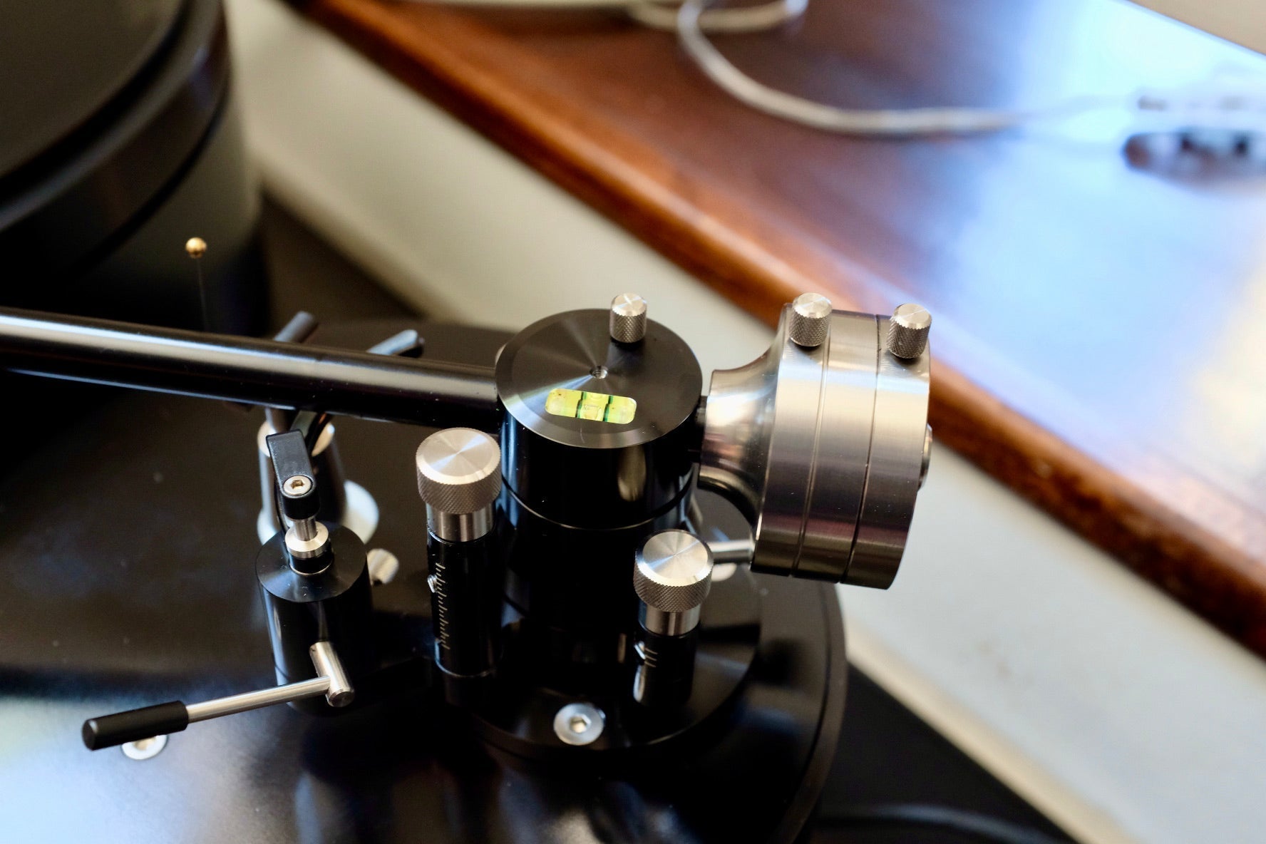 Chez Michel ? On écoute une AMG Viella Forte, et c'est bien...