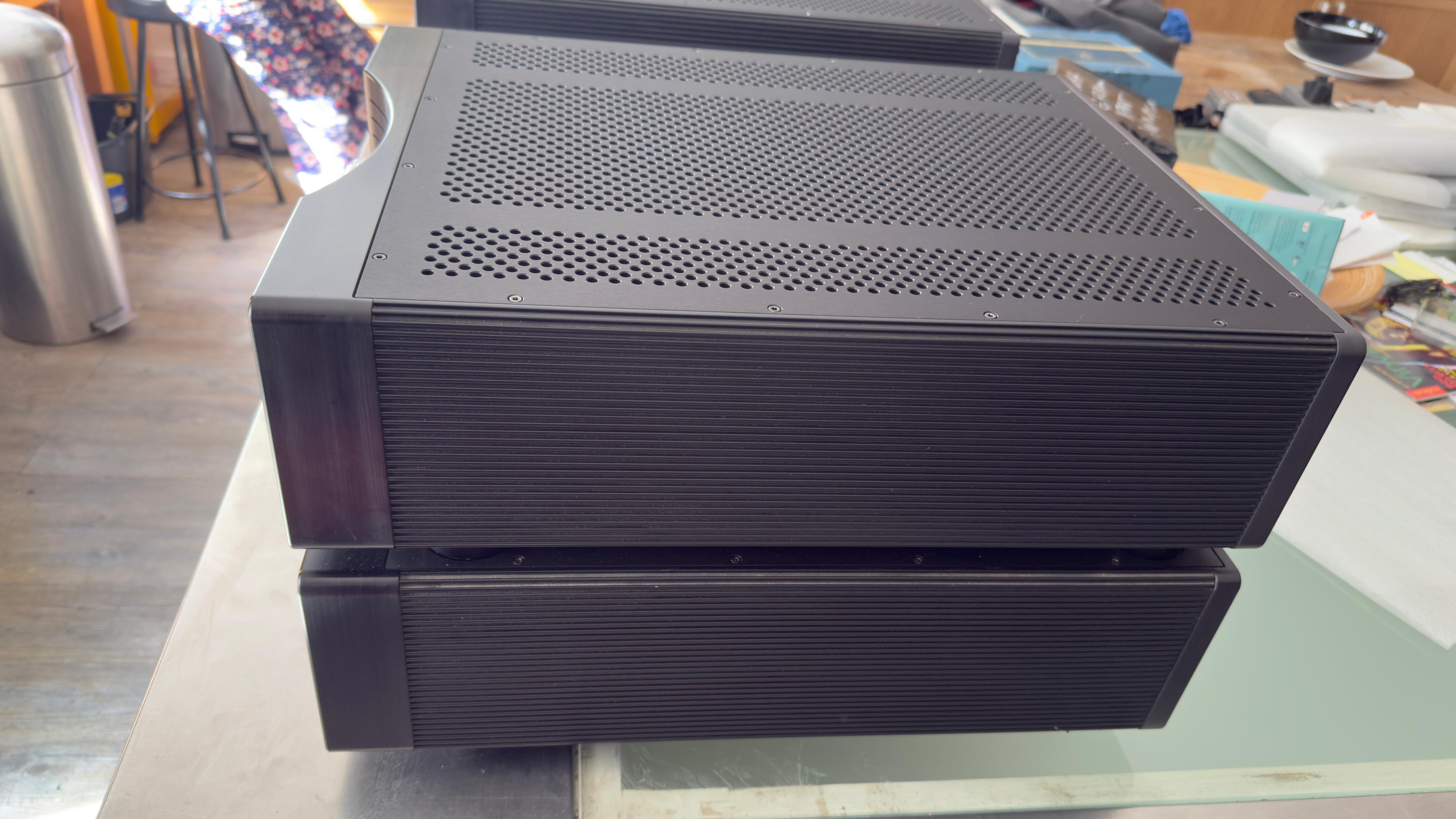 Krell Evolution One - Pair of monoblocks + power supplies