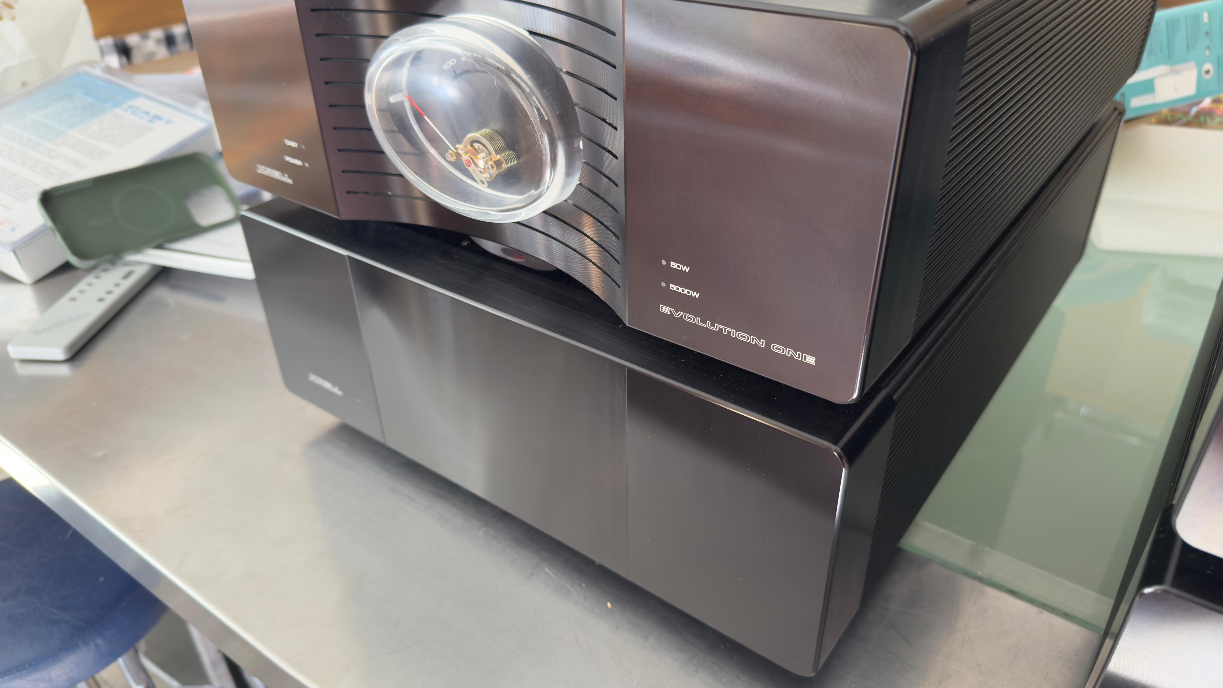 Krell Evolution One - Pair of monoblocks + power supplies