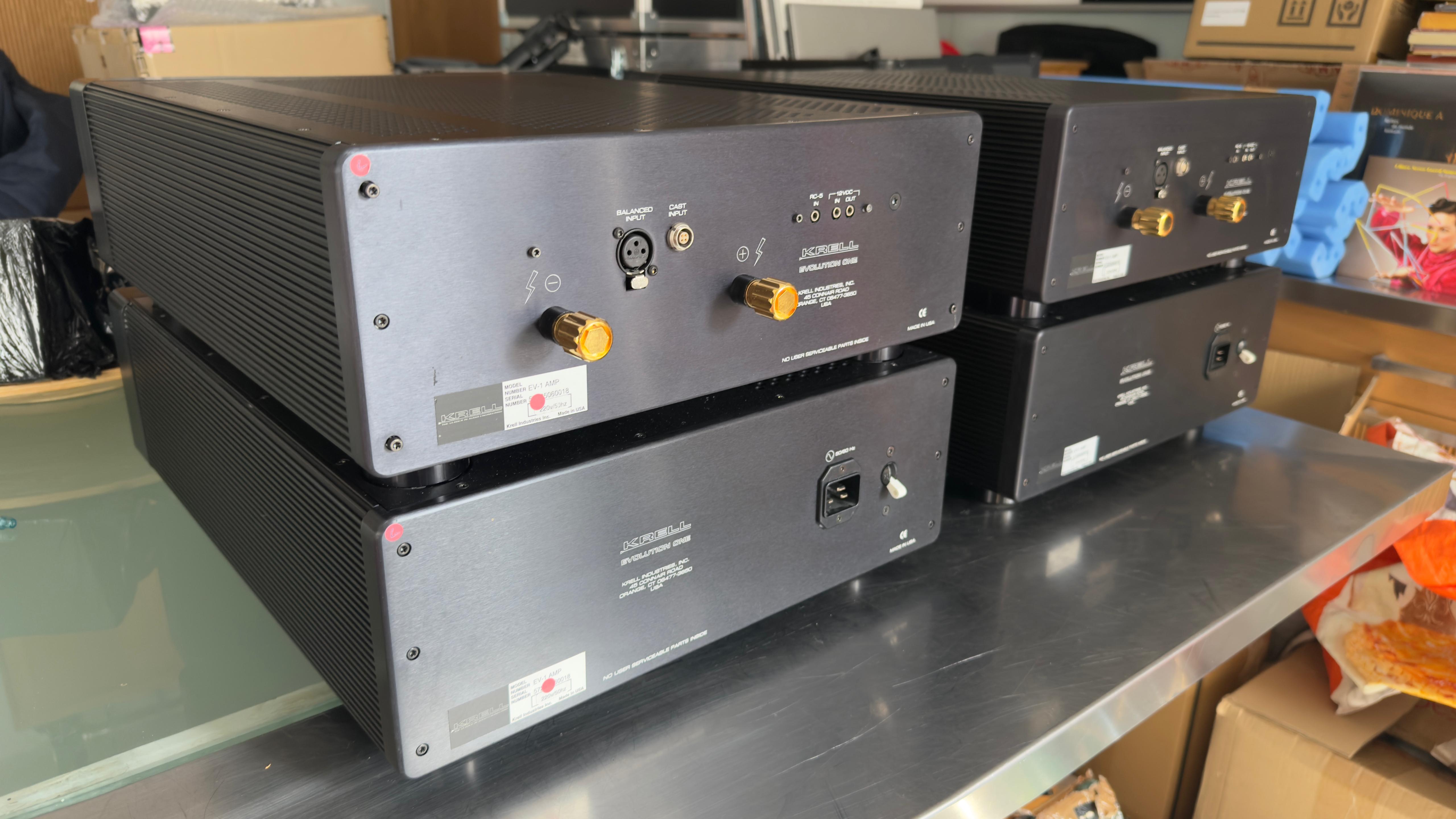 Krell Evolution One - Pair of monoblocks + power supplies