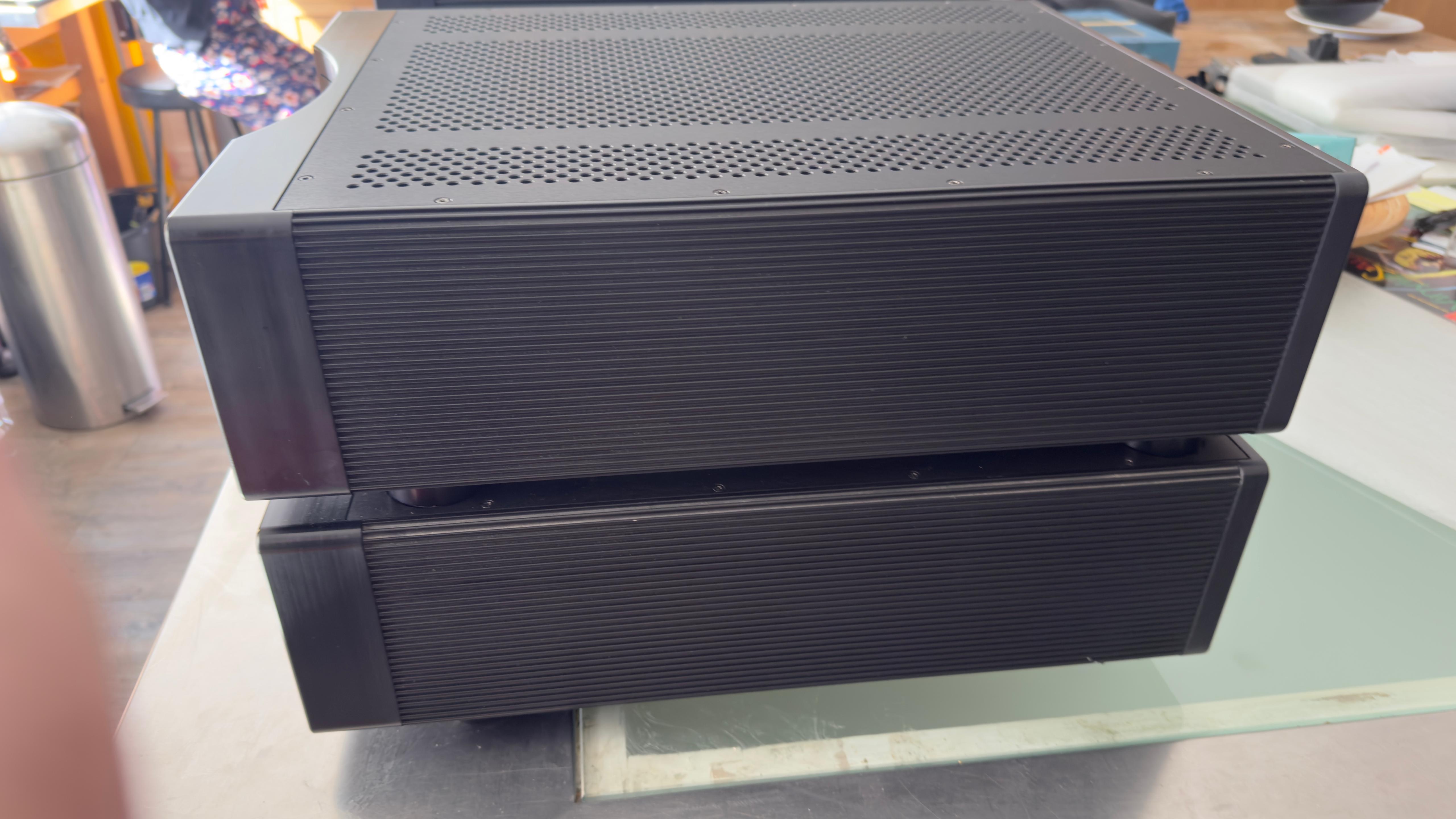 Krell Evolution One - Pair of monoblocks + power supplies