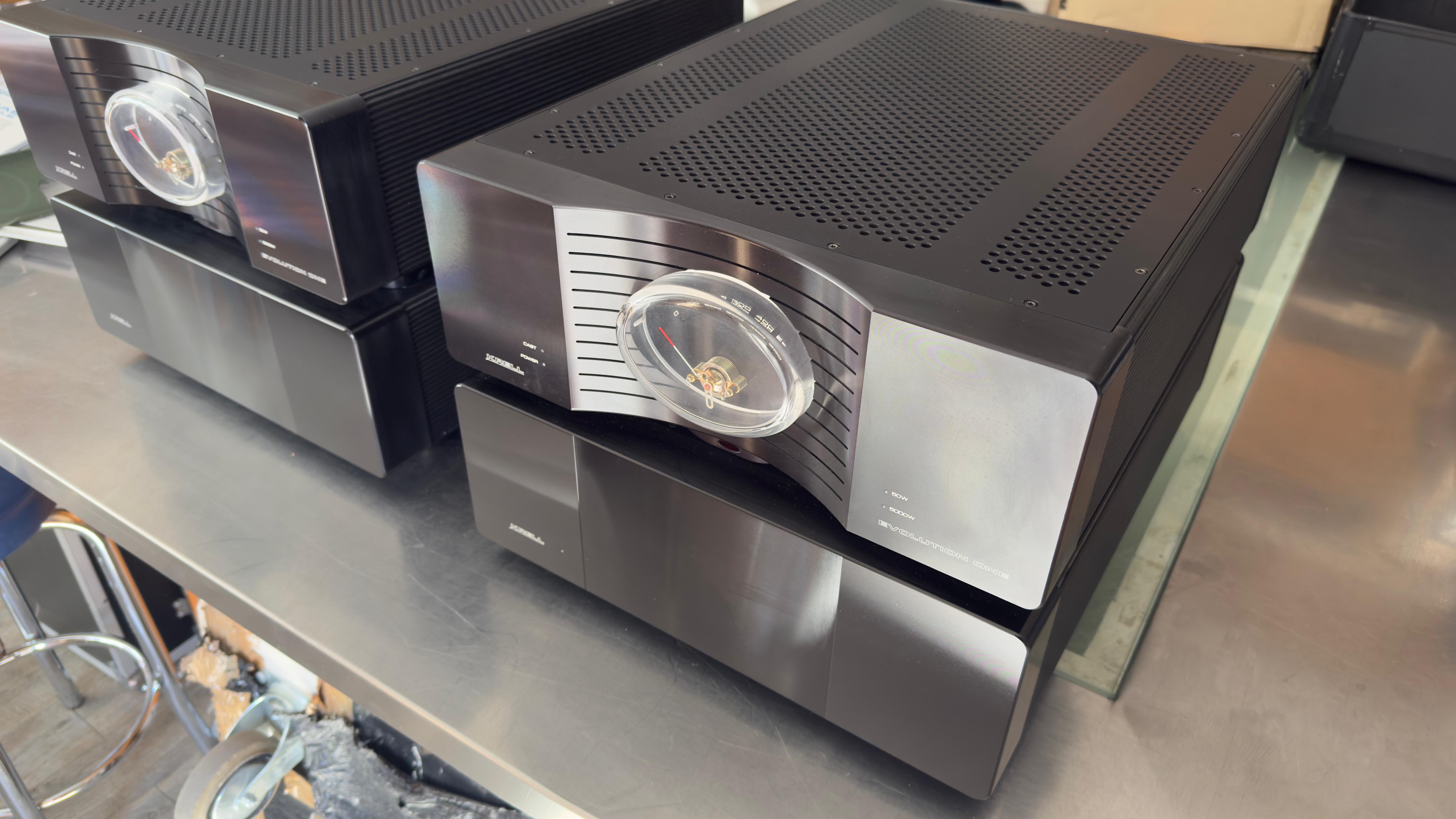 Krell Evolution One - Pair of monoblocks + power supplies