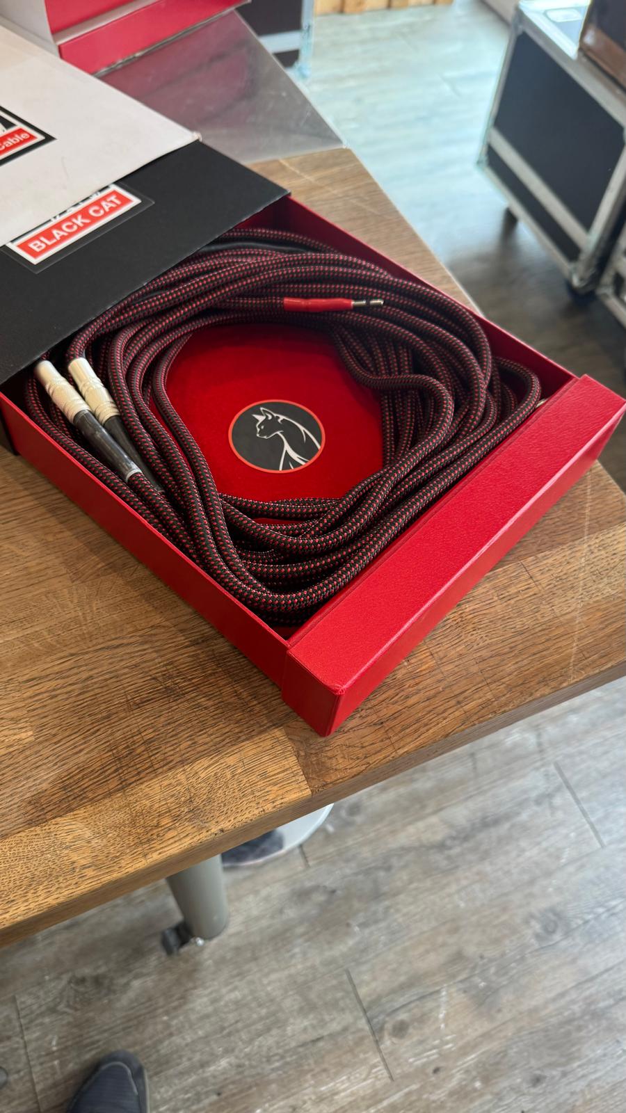 Black Cat Cable 3232 speaker cable 2