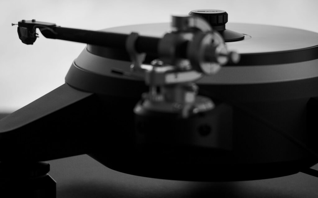 SAT CF1 tonearm