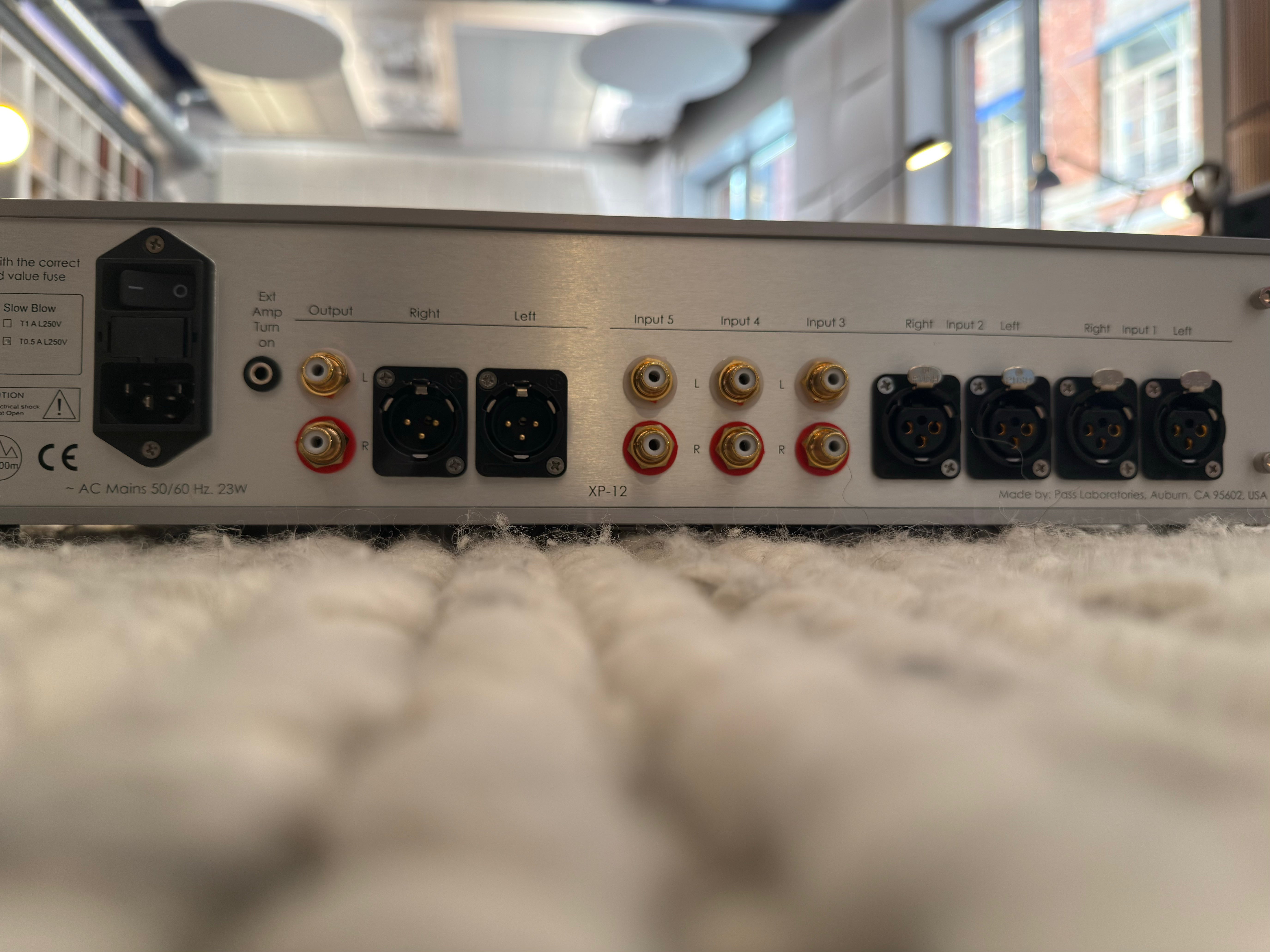 Préamplificateur Pass Labs XP12