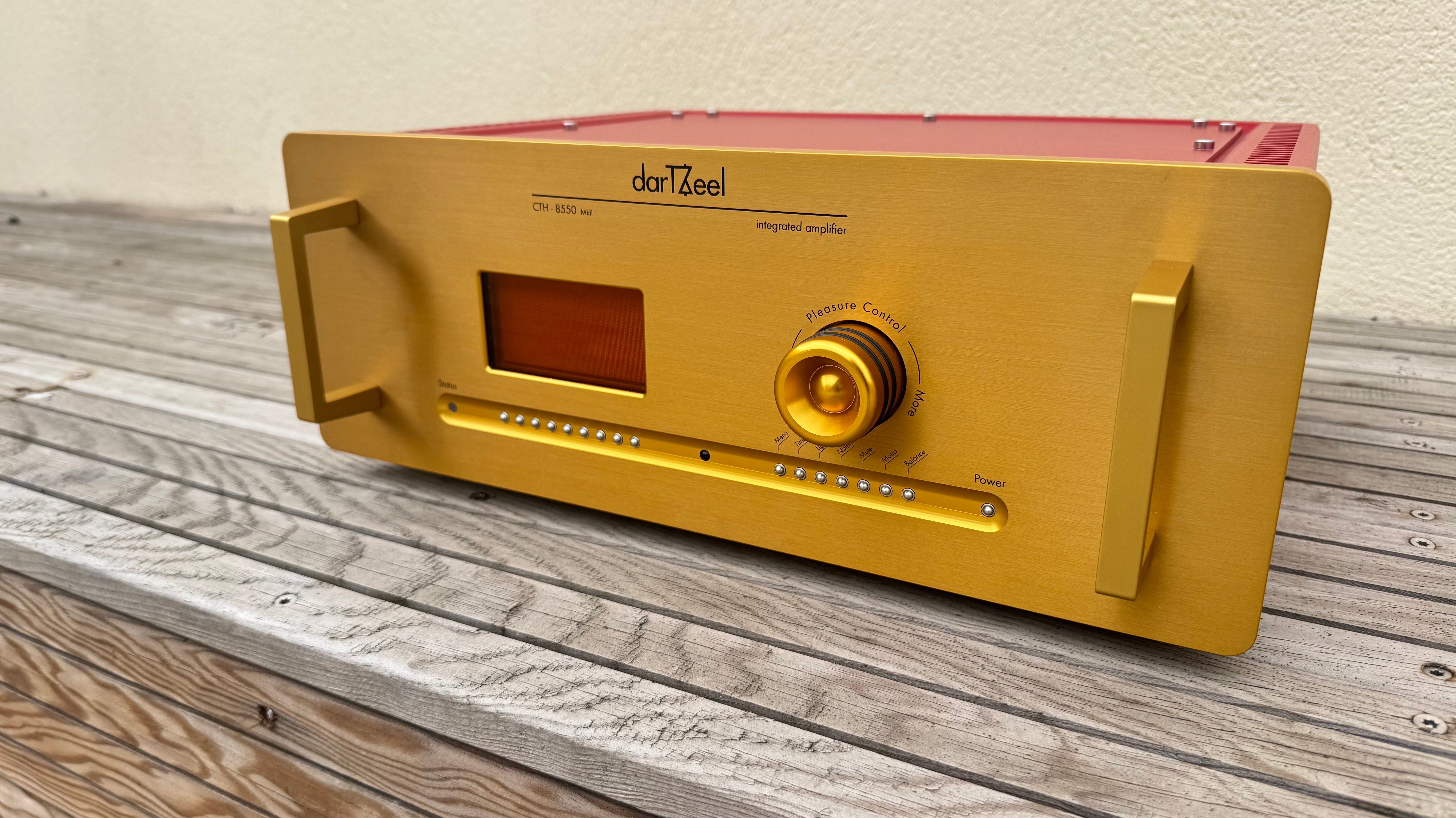 darTZeel Integrated amplifier CTH-8550 Mk2 - demo unit