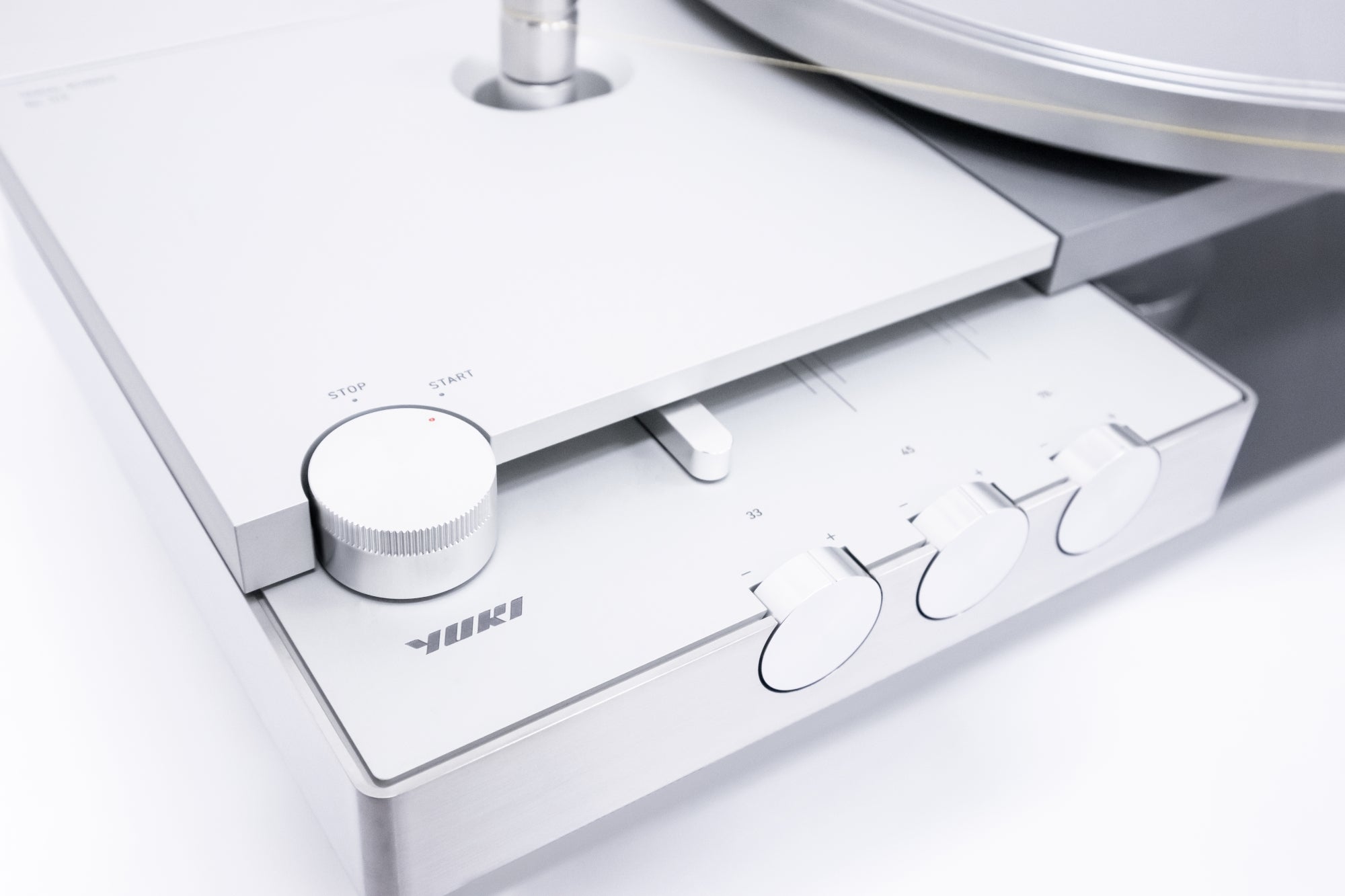 Yuki AP-01 Turntable