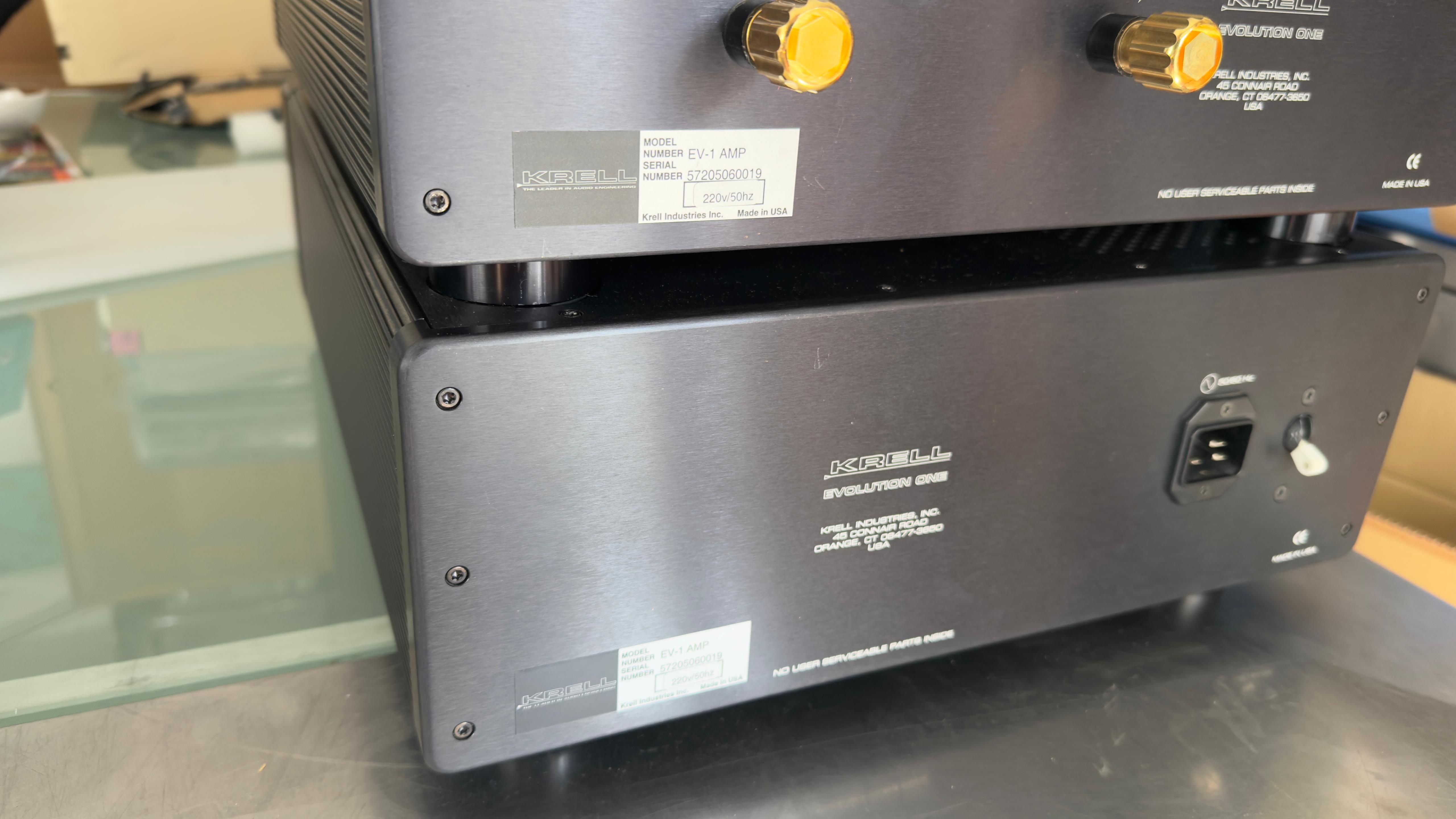 Krell Evolution One - Pair of monoblocks + power supplies