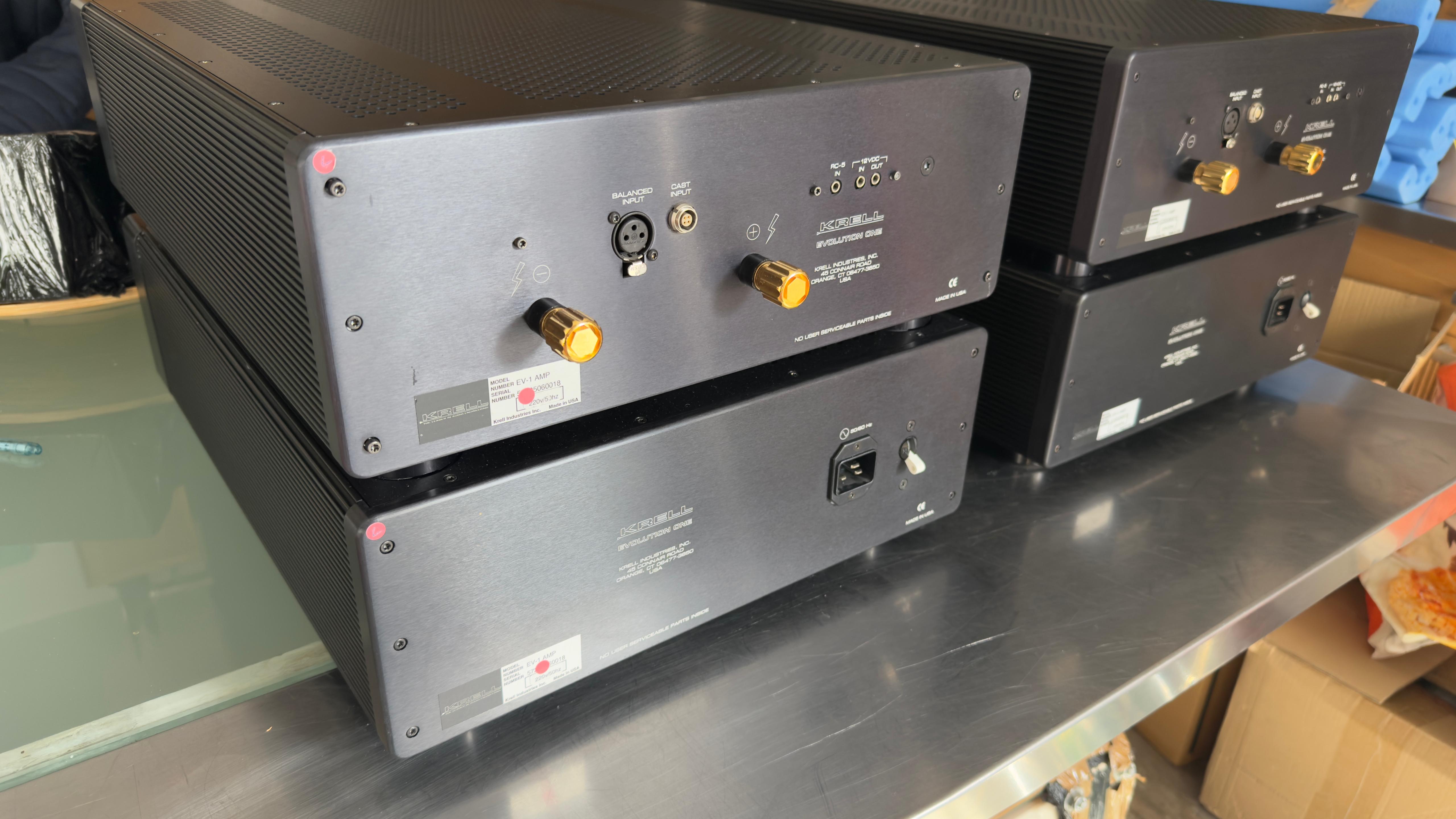 Krell Evolution One - Pair of monoblocks + power supplies