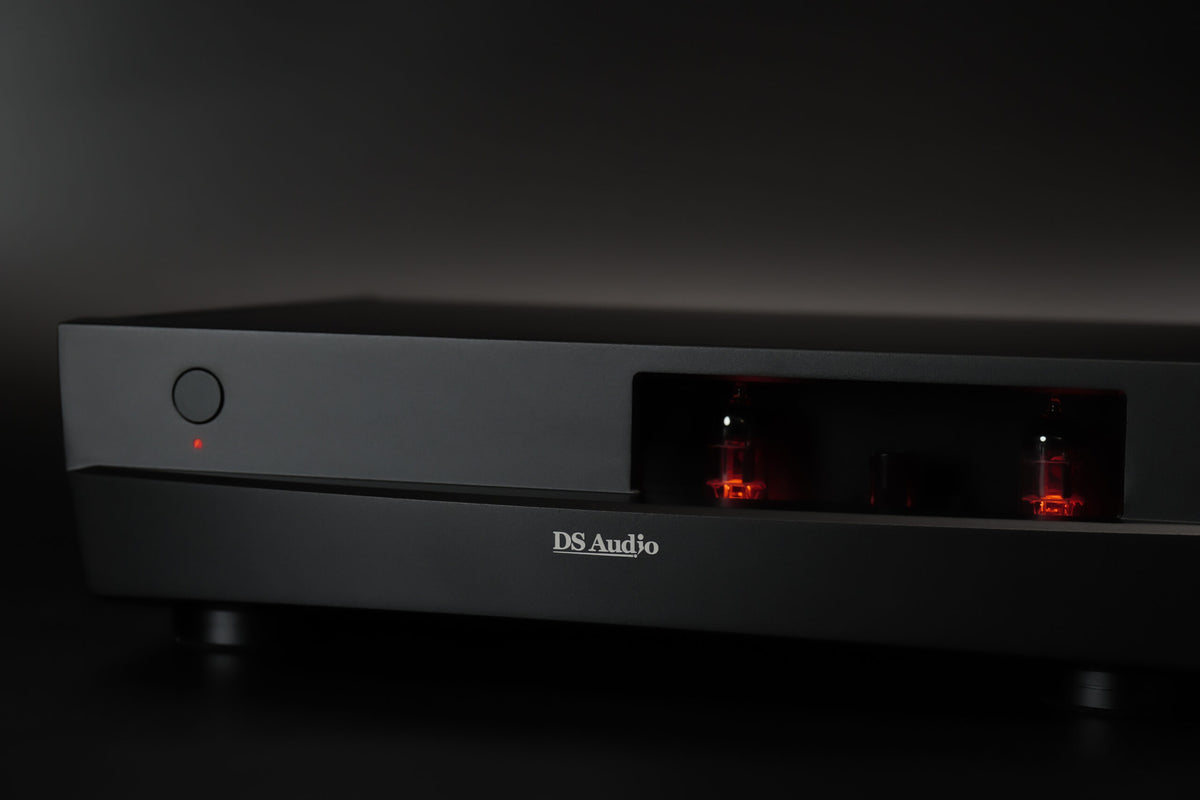 DS Audio TB-50 hybrid tube phono equalizer