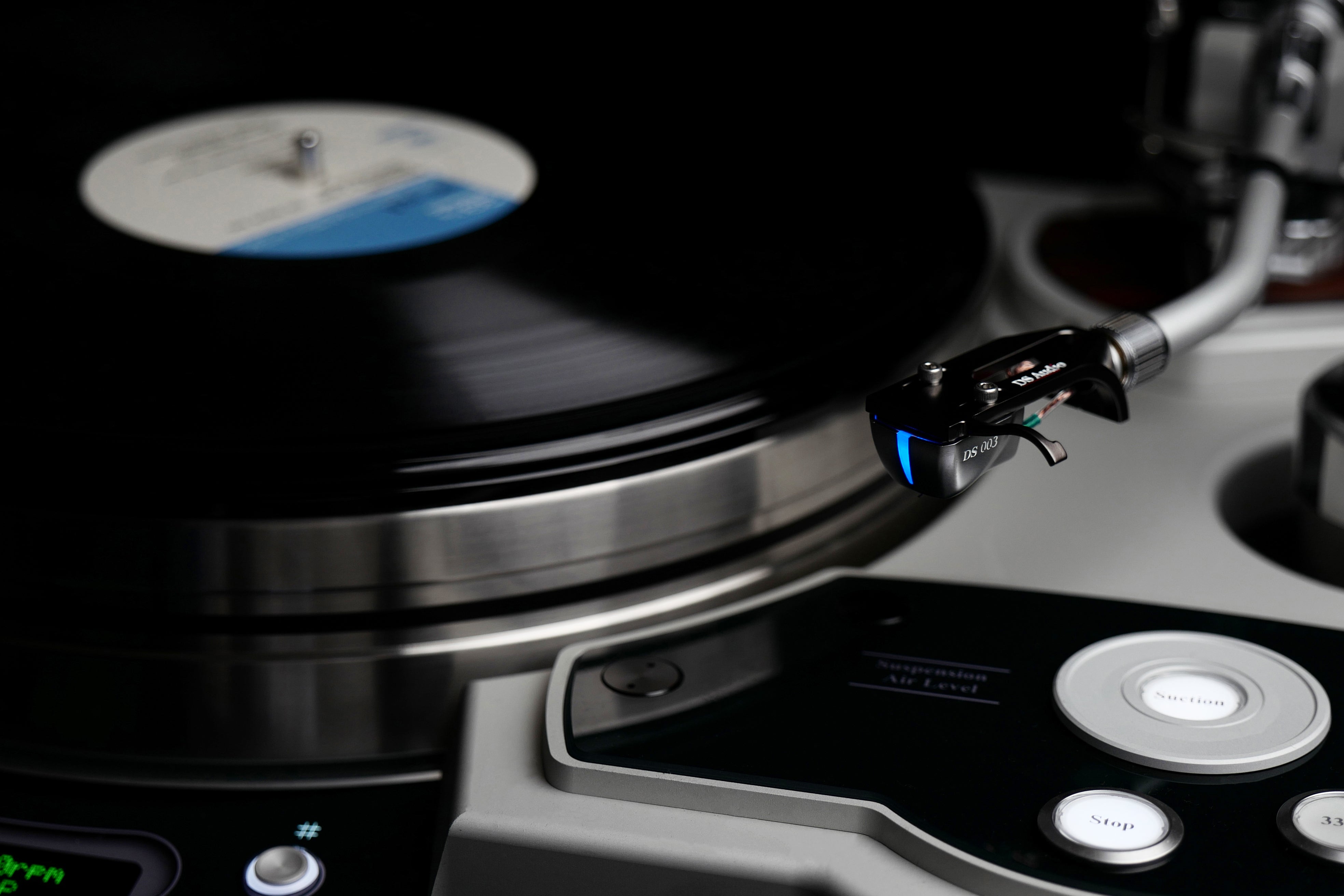 DS Audio - DS 003