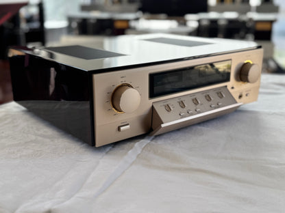 Accuphase C3900 1
