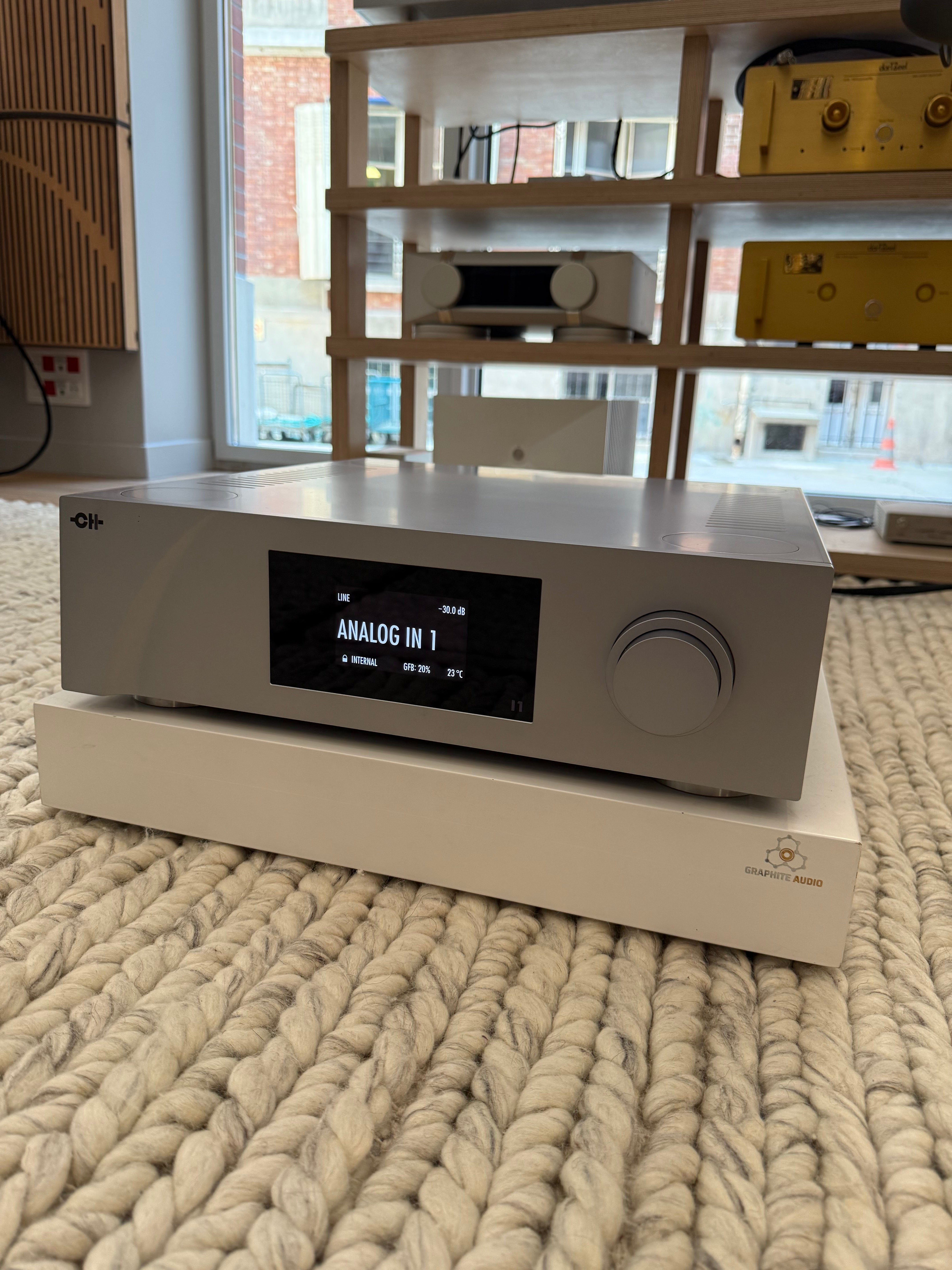 Amplificateur intégré CH Precision I1 avec option carte Streamer HD