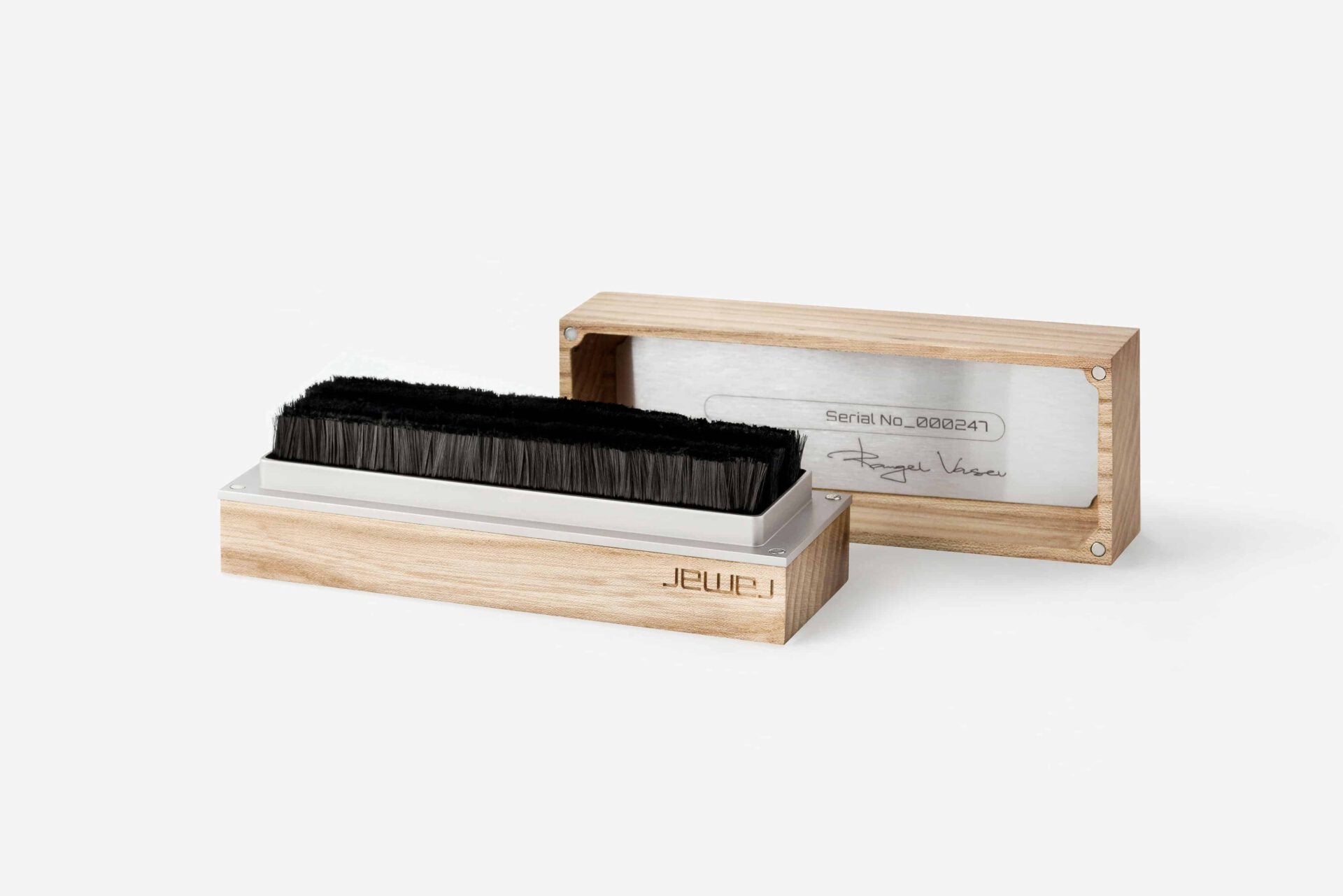 Ramar - Record Brush Joni