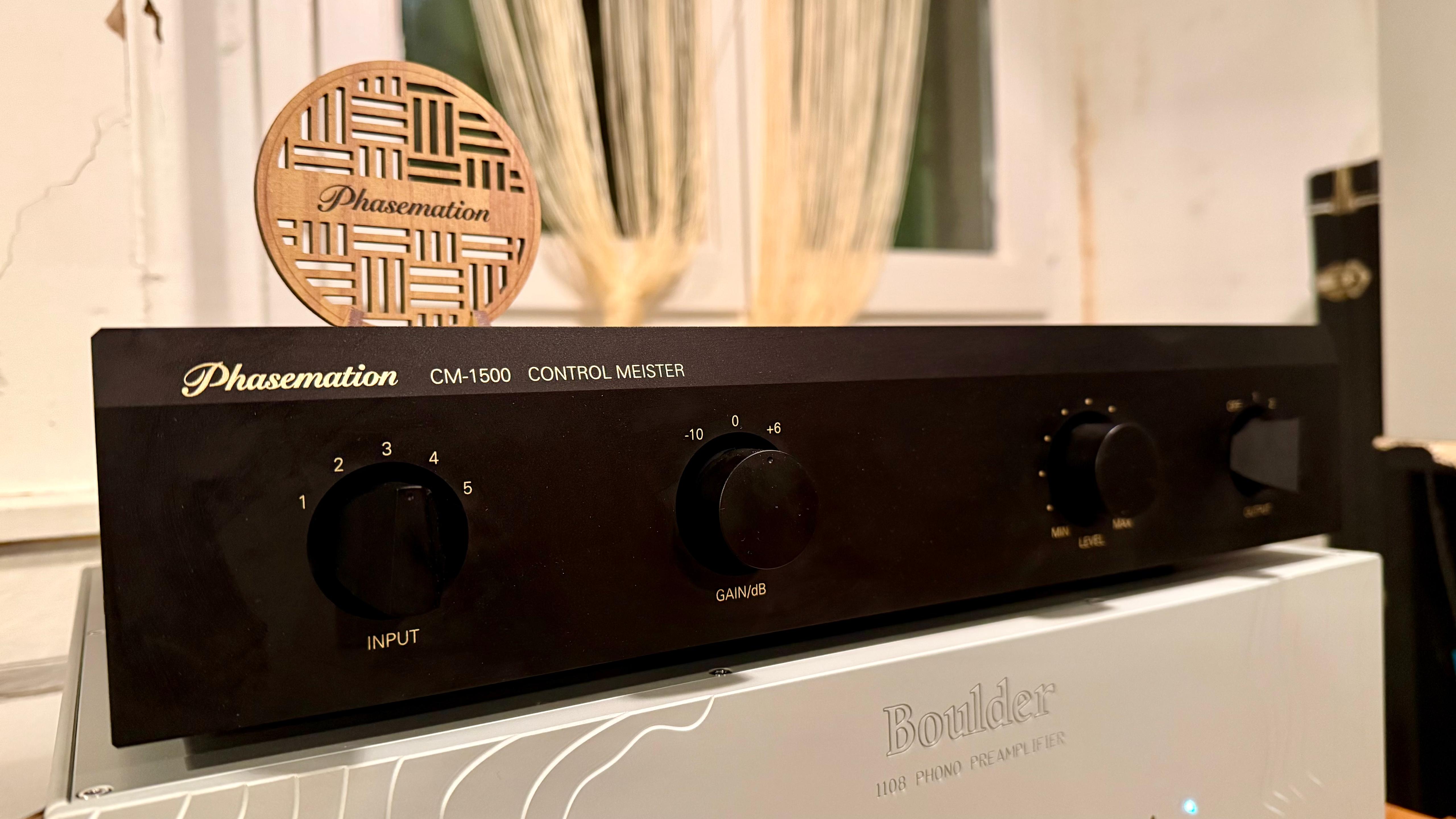 Phasemation CM-1500 : Hybrid Passive Pre-Amplifier