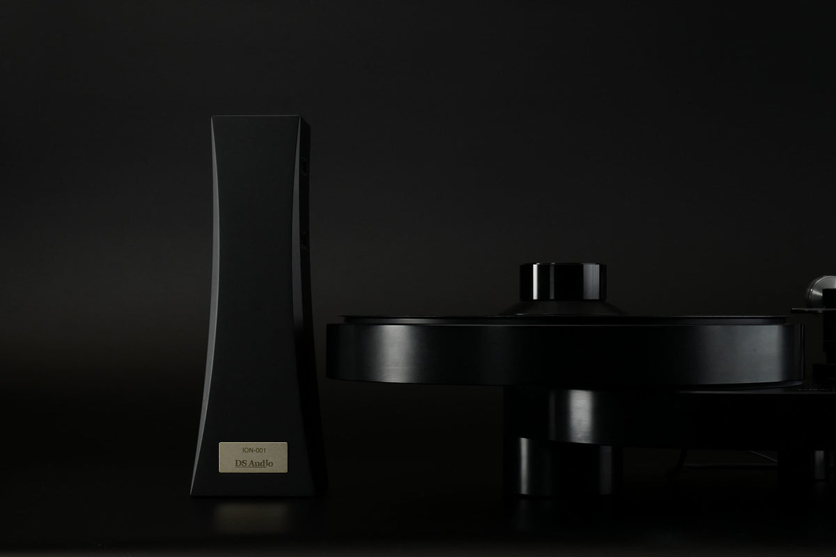 DS Audio ION-001 vinyl record ionizer