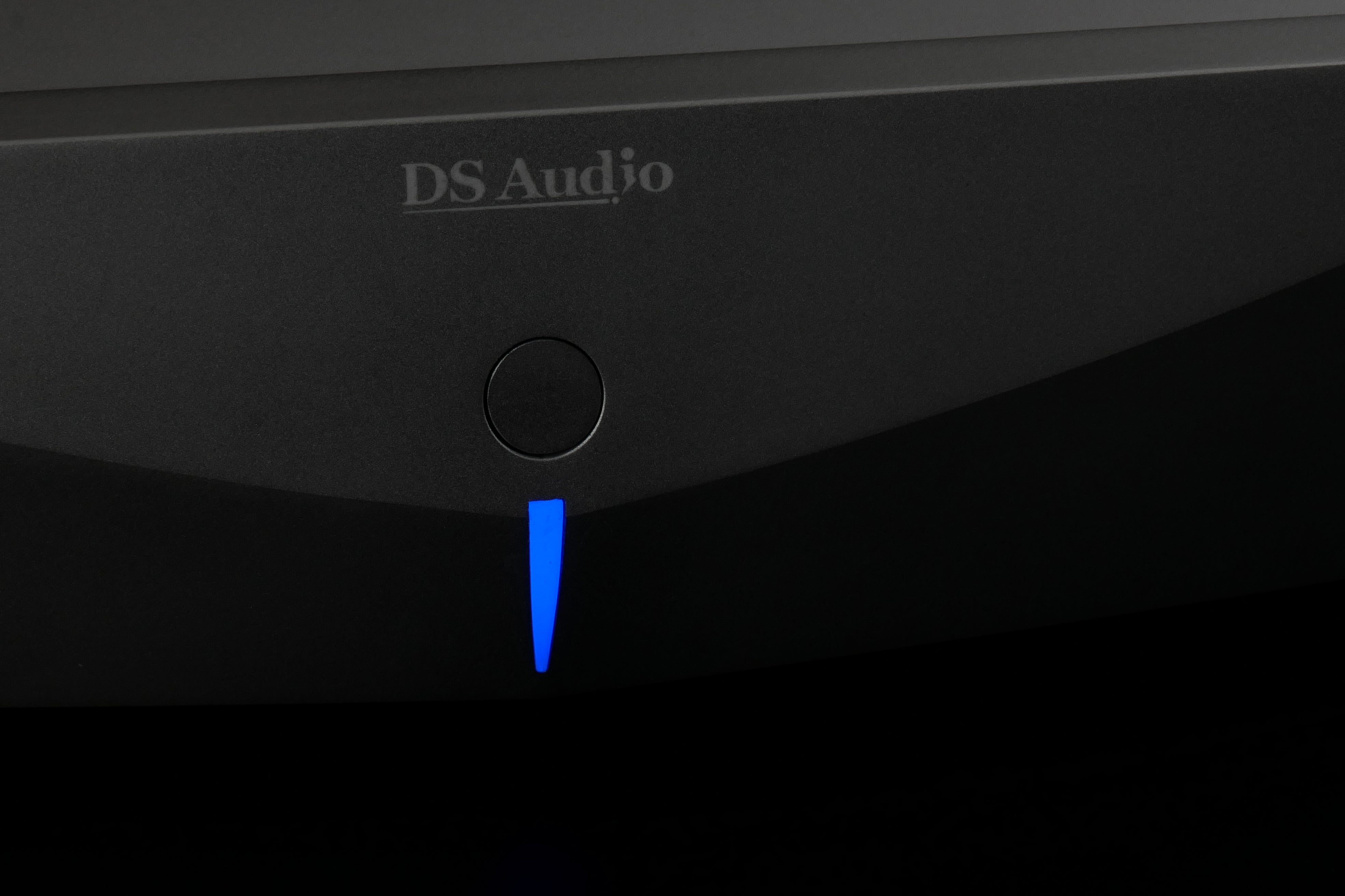 DS Audio - DS 003