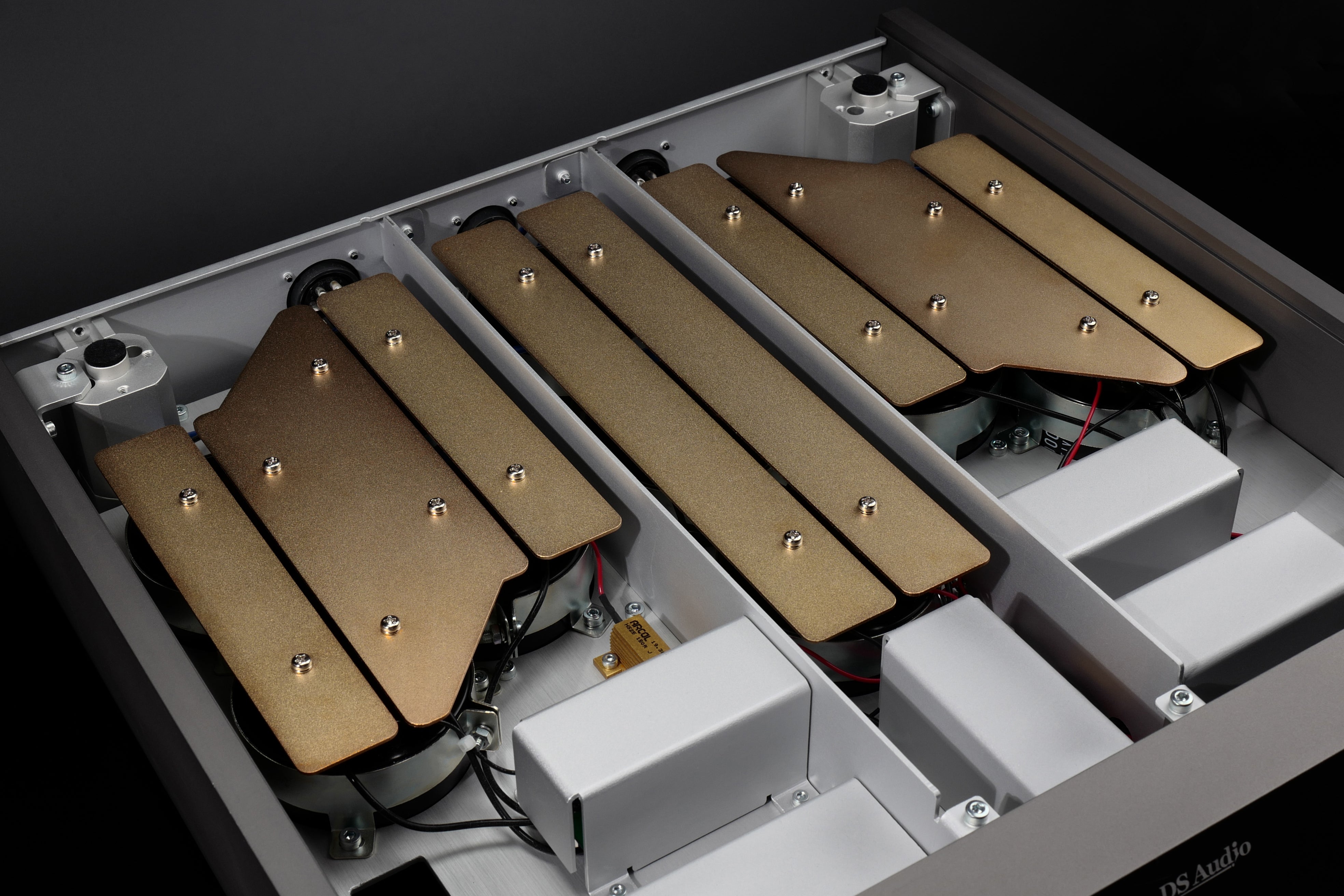 DS Audio - Grand Master